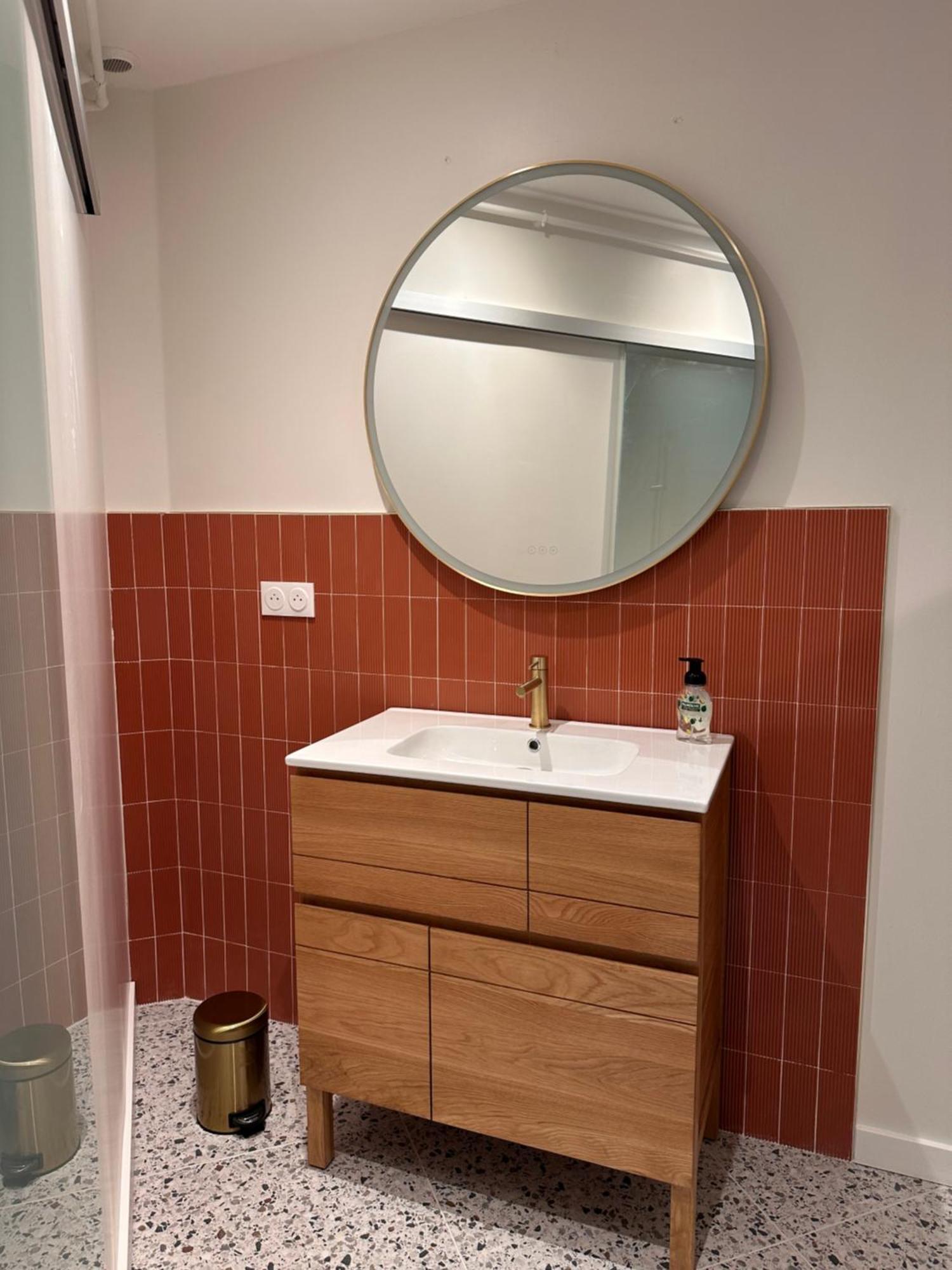 Grand Appartement Ultra Moderne Plein Centre, Plage A Pieds, Avec Parking 콩카르노 외부 사진
